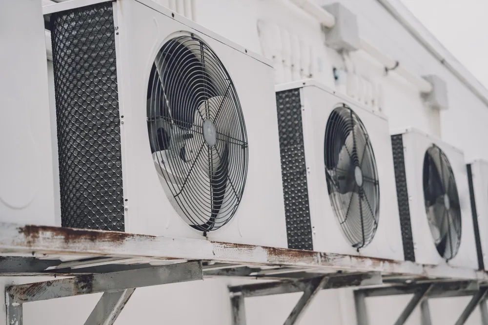 Atendimento - Conserto de FAN-COIL - Rio de Janeiro // Manutenção Preventiva de Ar Condicionado